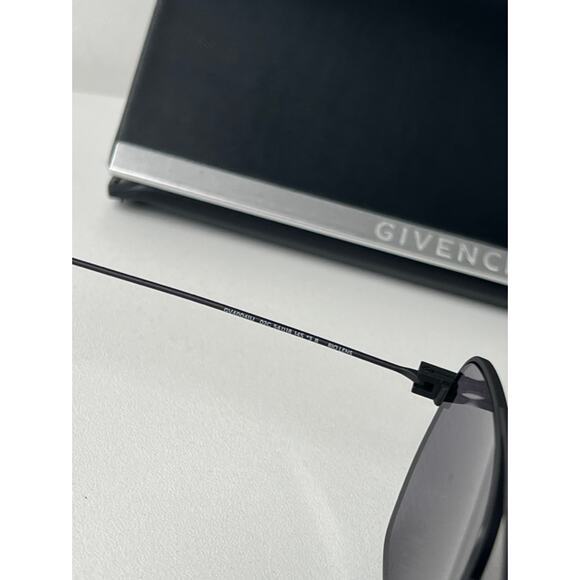 NEW Givenchy GV40041U Speed Monogram Logo Aviator Sunglasses - Picture 7 of 9